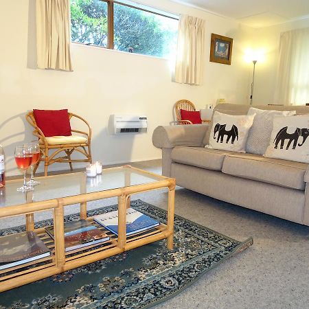 Smokebush Cottage - Holiday Home Exclusively Yours 투랑가이 외부 사진